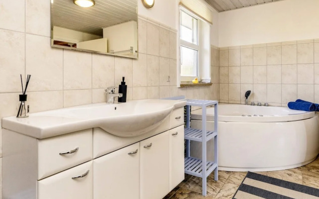 6 Person Holiday Home in Hals-by Traum