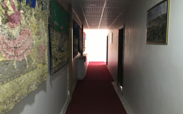 Aslan Guest House