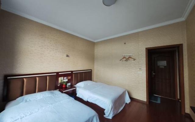 Xindongshan Business Hotel – Guest Rooms – Yichang