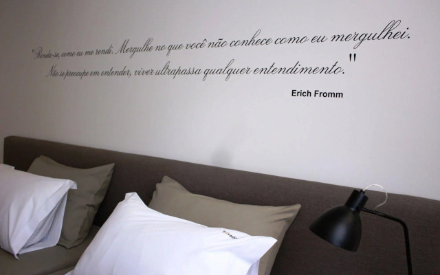 Trovador City Guest House