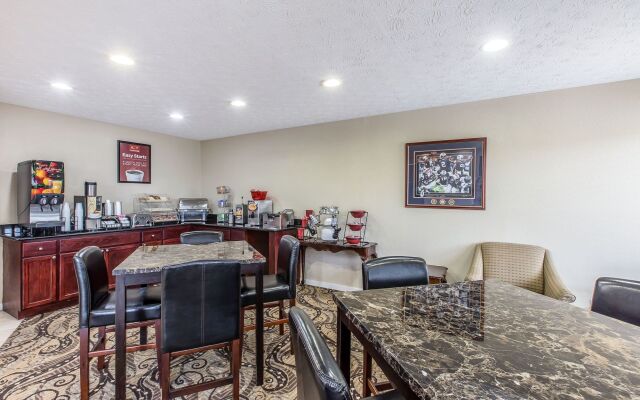 Auburn Lodge Near University