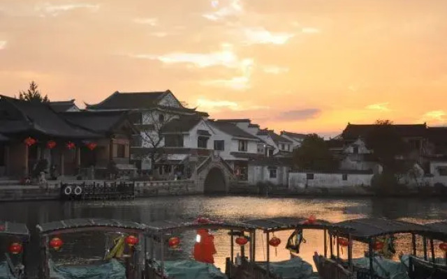 Yunlu Atrium Xixiangli Homestay (Kunshan Jinxi Branch)