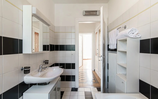 Giuka Apartment