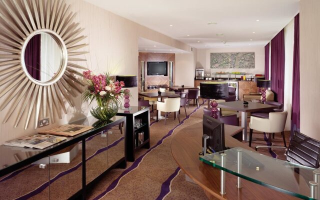Crowne Plaza London Ealing by IHG