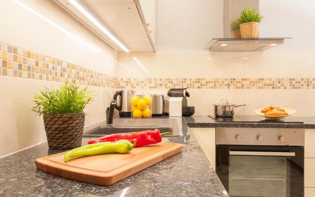 New York Palace View Apartment