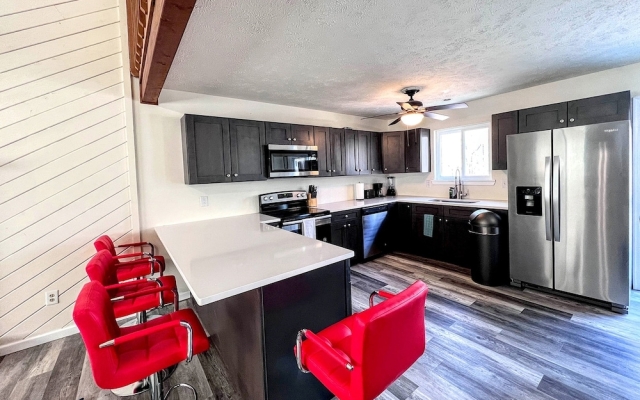 Home near 42 attractions in the Poconos