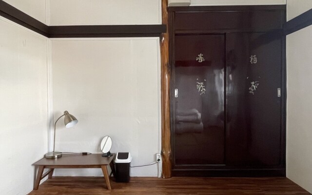 Hwadam Inn - Hostel