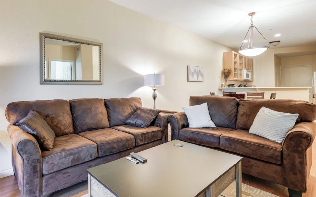Golf Course Views! Relaxing & Convenient Mesa Unit