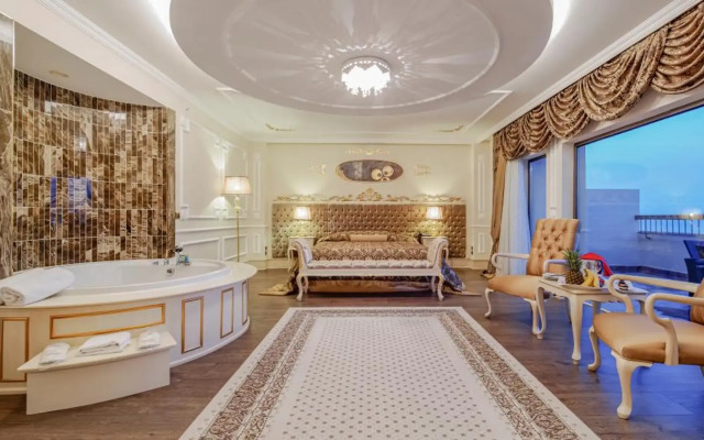 Royal Teos Thermal Resort Clinic & Spa - Halal Hotel