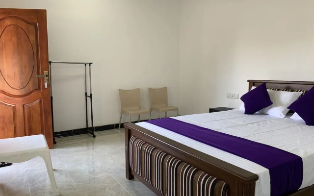 Palm view inn-Nilaveli