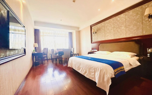 Super 8 Select Hotel