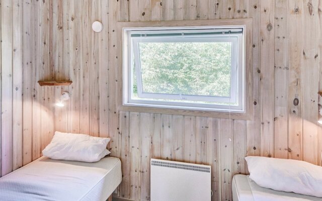 Spacious Holiday Home With Sauna in Aakirkeby
