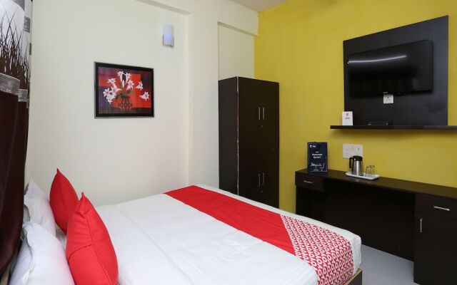 OYO 12127 Radhika Palace