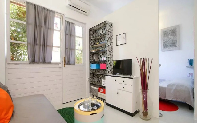 Studio Apartment Laka