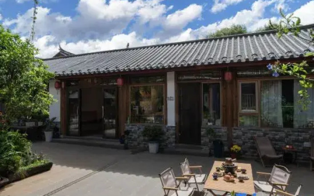 Lijiang Shuhe Romantic Time Boutique Homestay
