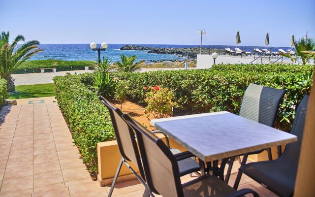 Nanakis Beach Hotel