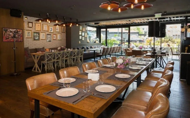 Emirates Apart Residence