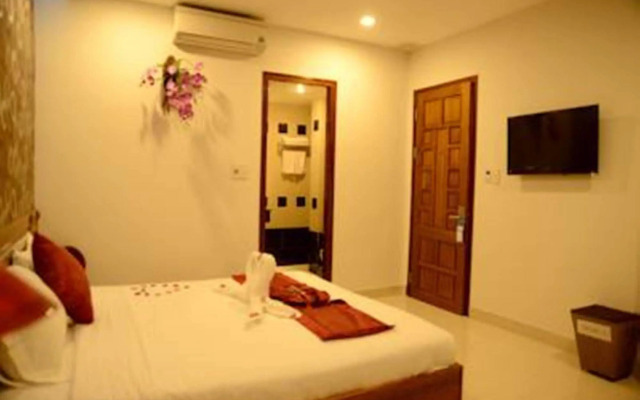 TRIIP Red Diamond