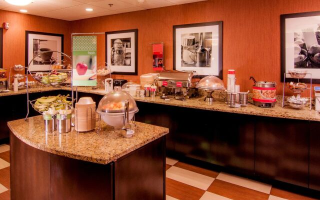 Hampton Inn & Suites Tampa-North