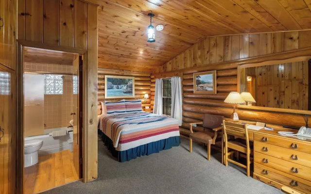 El Western Cabins & Lodges