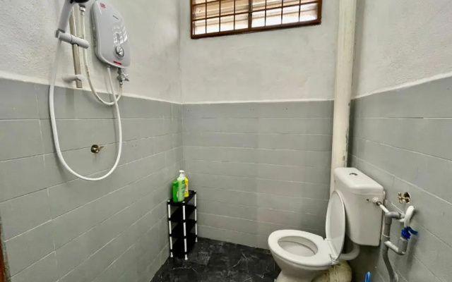Cozy 10 Entire House 4 Bedroom At Alma Bukit Mertajam