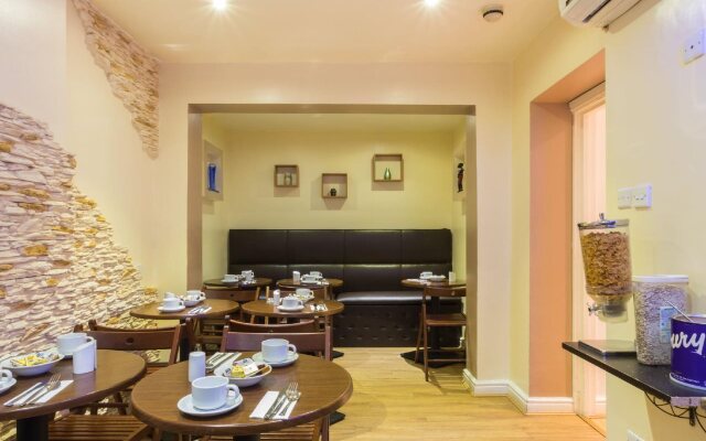 Notting Hill Gate Hotel