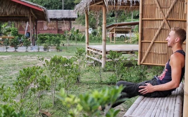 Samui Caravans Hill Camp