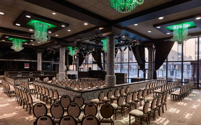 Holiday Inn Select North Dallas