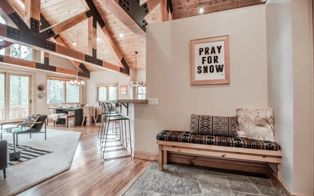 Coyote Moon by AvantStay