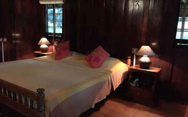 Periyar River lodge