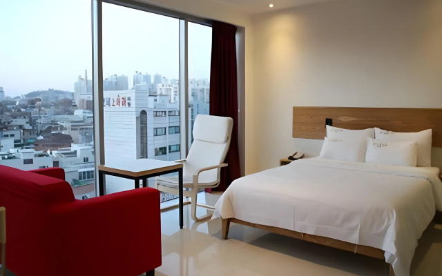 Lavilla Hotel