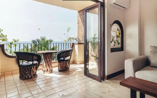 Ocean View 1Br Condo-balcony-beach-pool - 502