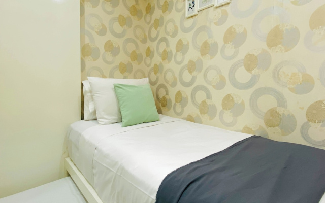 Vibrant Look 2Br At Apartment Green Pramuka City