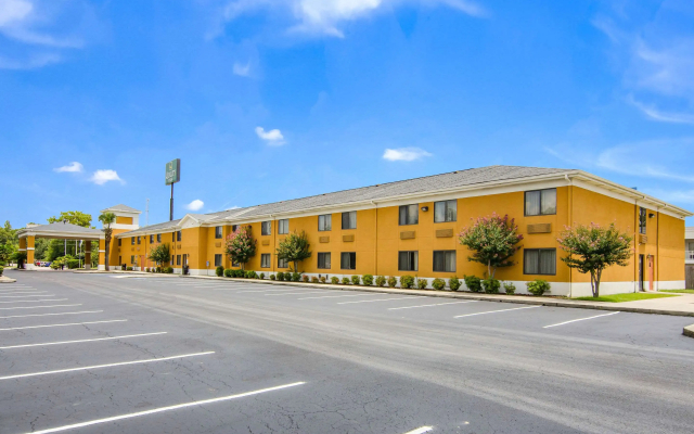 Quality Inn near University of Mobile