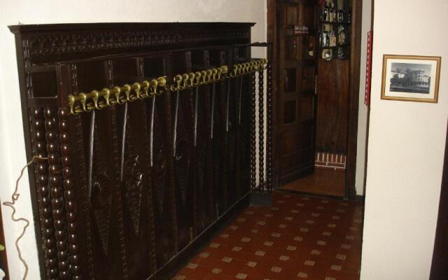 Hostal Ayestaran II