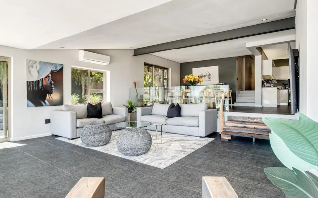 Ocean View Camps Bay 5bed Villa w Pool Valtameri