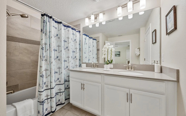 Luxury Thownhouse with private pool