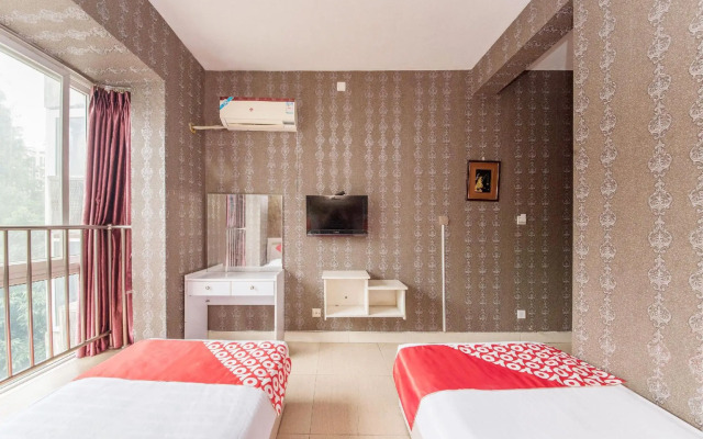 Huaxin Hotel
