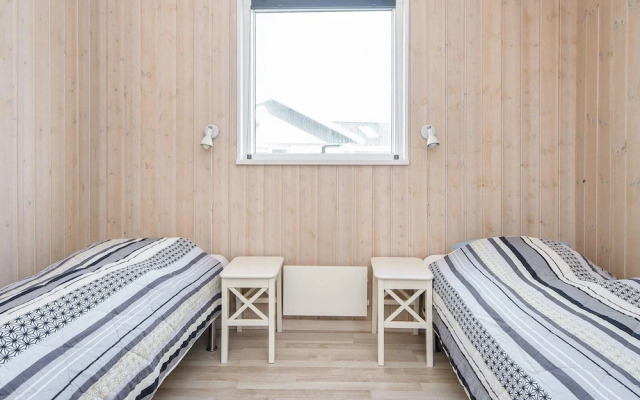 10 Person Holiday Home in Harboore-by Traum