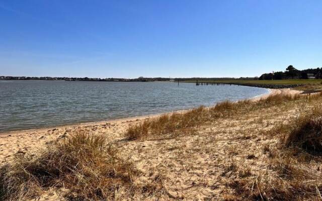 Langeness Modern Retreat