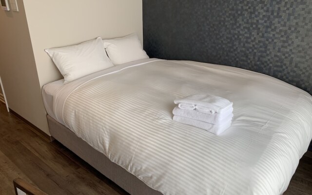 Mr.KINJO in Sky Harbor