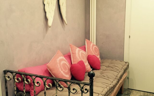 Atmos Luxe Navigli Hostel & Rooms