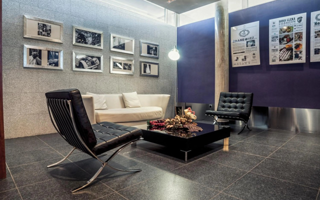 Escuderos Hotel Cruz