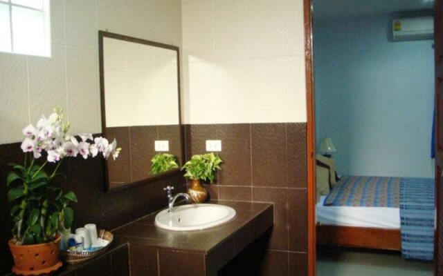 Naiharn Residence