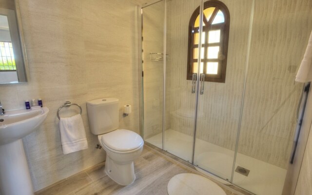 The Lodge - Desert Springs