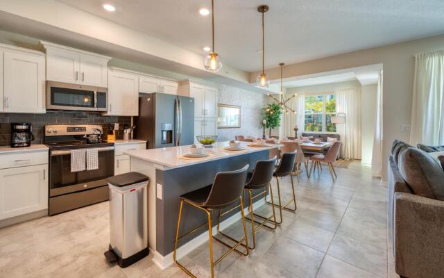 Spacious and pleasant home near Disney