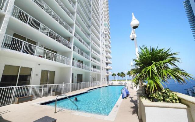 Amazing Ocean View & City View 3 BR in walkable downtown Brickell Miami