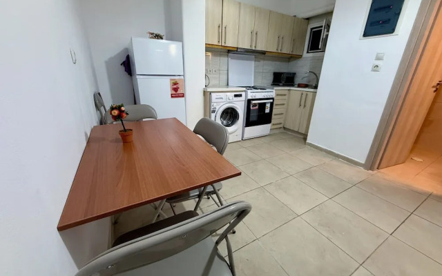 Cozy Apartment in Agios Loukas