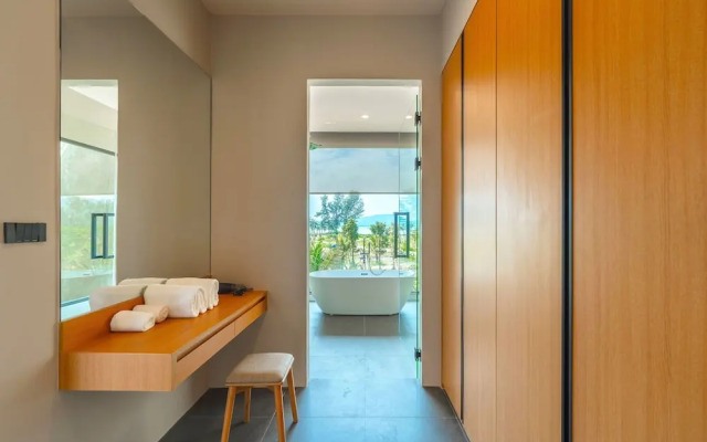 Modern 2-Level Pool Villa Long One A5