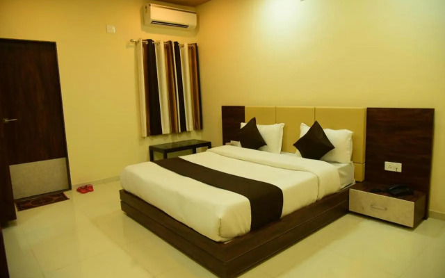 Hotel  Savera Palace